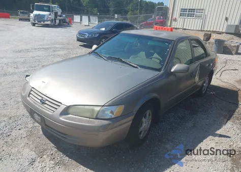 1999 Toyota Camry Le from USA, damaged, VIN 4T1BG22K5XU488052